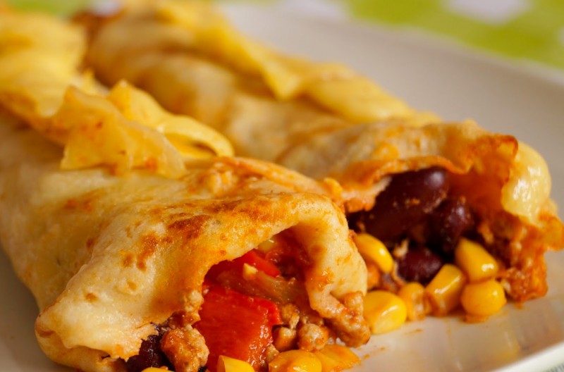 Réaliser des crêpes mexicaines à la poêle